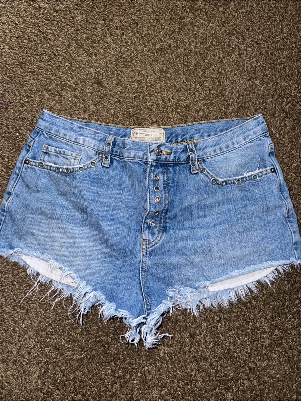 Free People Barcelona Nights Short Size 31 Mid Rise Denim Shorts Grommet Detail - Picture 2 of 8
